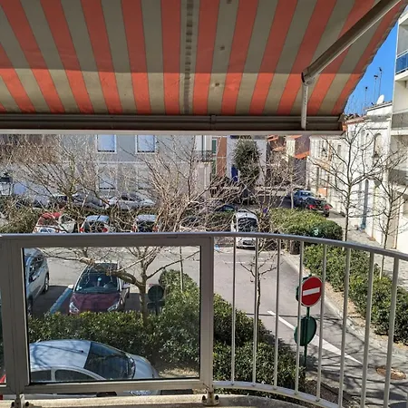 Appartement Spacious And Bright Nest Located Near The Sea