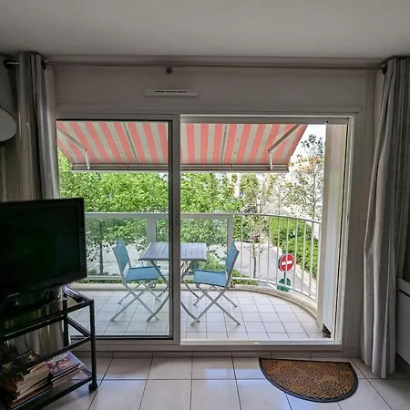 Spacious And Bright Nest Located Near The Sea Appartement